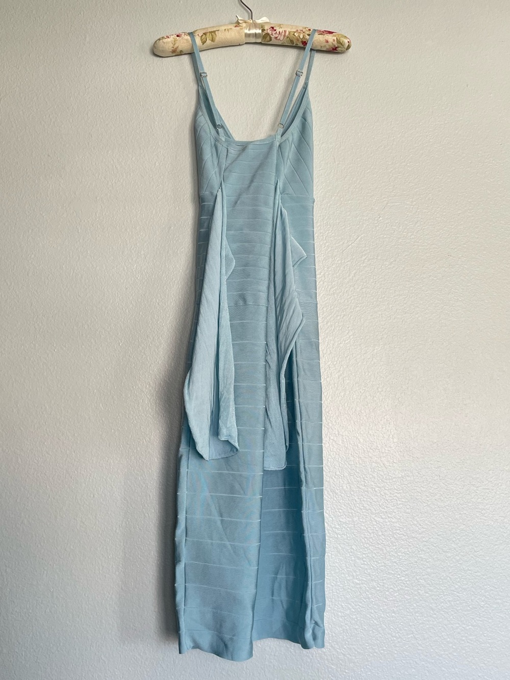 bebe Mint Blue V-Neck Tie-Waist Midi Dress - size medium - Picture 4 of 10